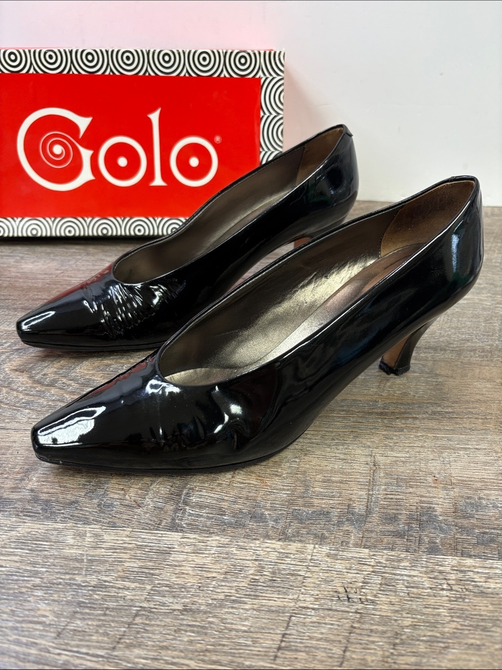 Vintage Golo Black Patent Leather Kitten Heel Pumps Women’s Size 9M